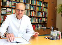 Prof. Dr. med. Norbert Suttorp