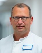 Dr. med. Bernd Schoenes